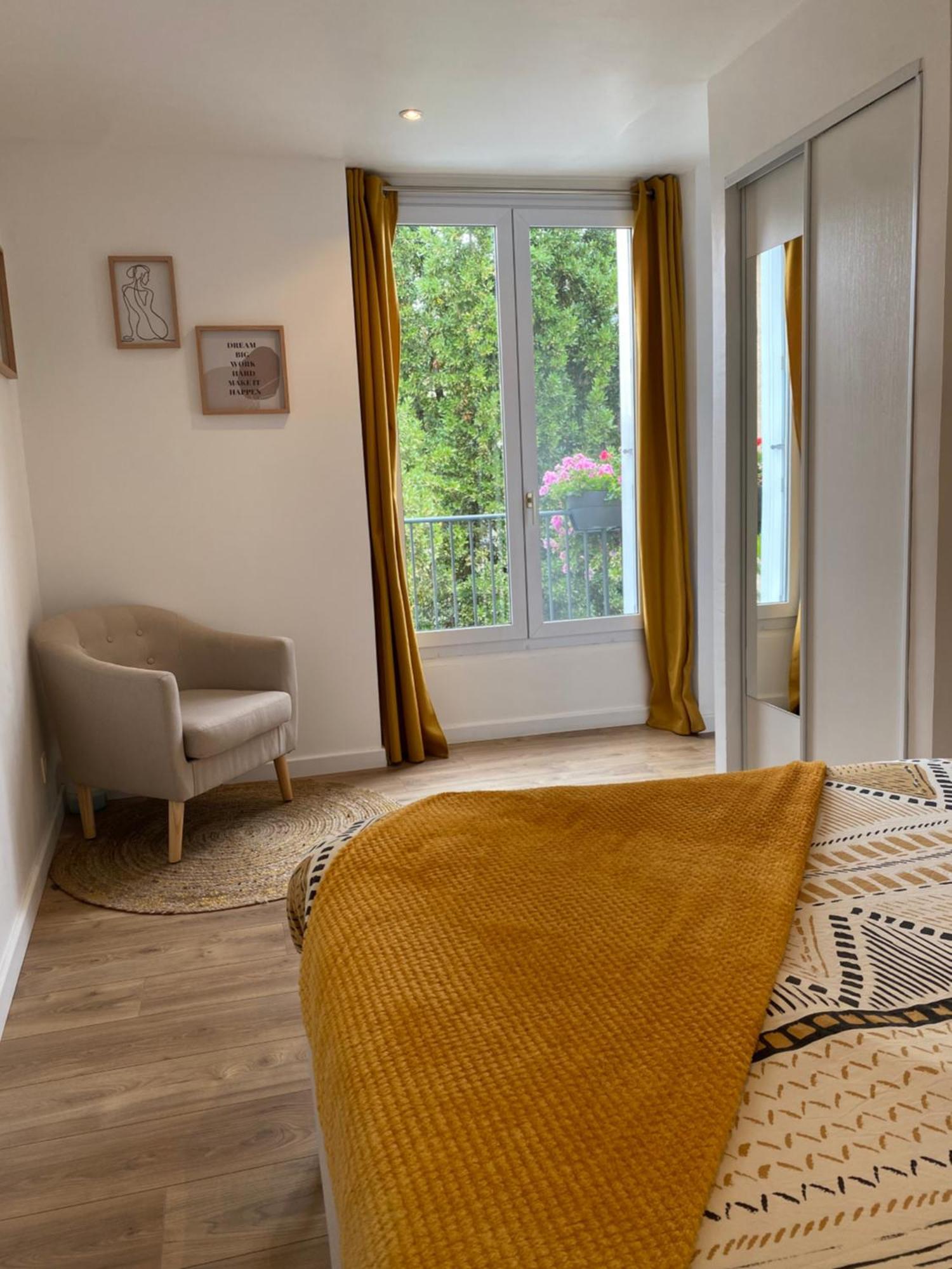 • Bel Appartement - Centre Historique De Πουατιέ Εξωτερικό φωτογραφία