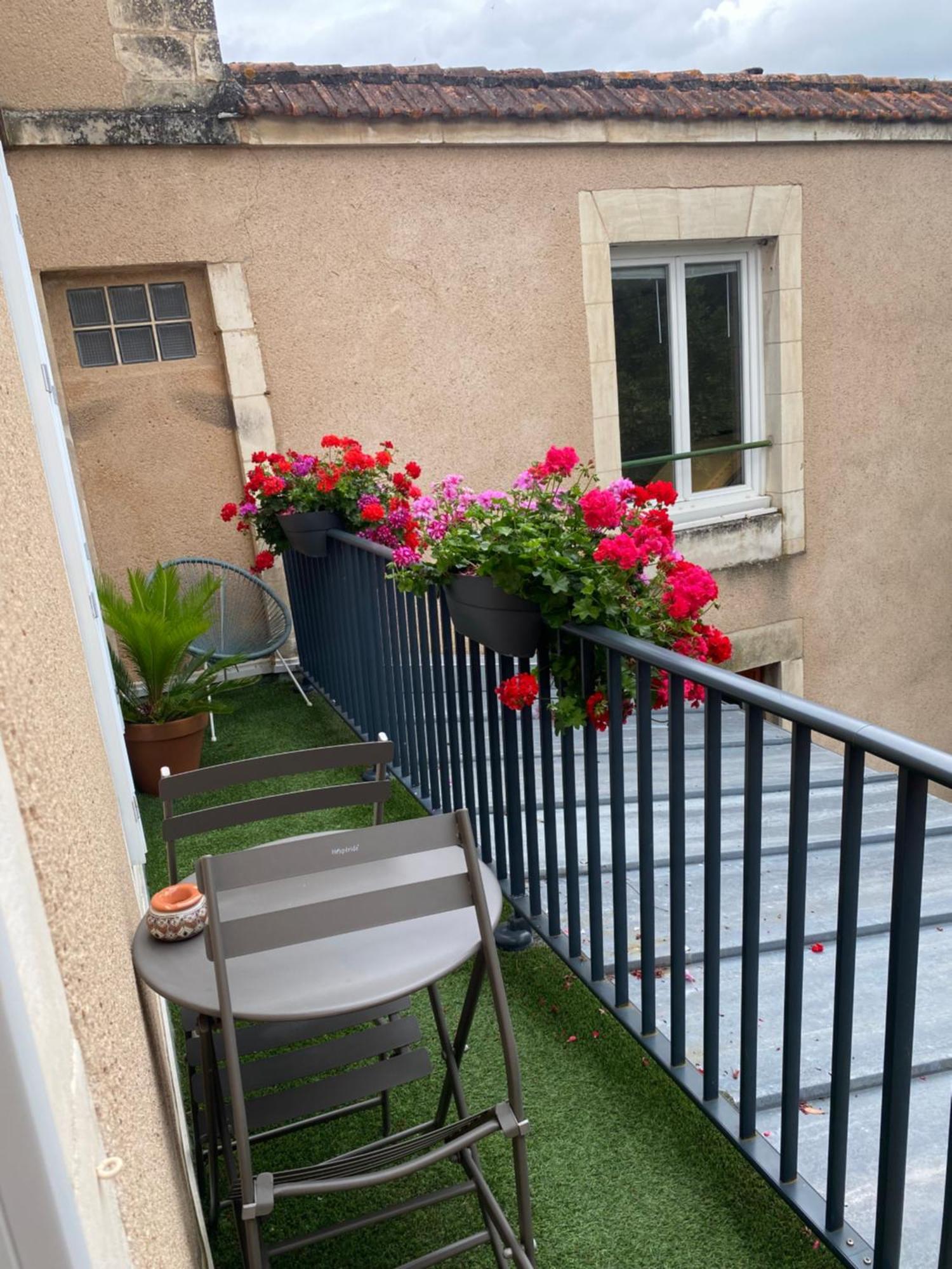 • Bel Appartement - Centre Historique De Πουατιέ Εξωτερικό φωτογραφία